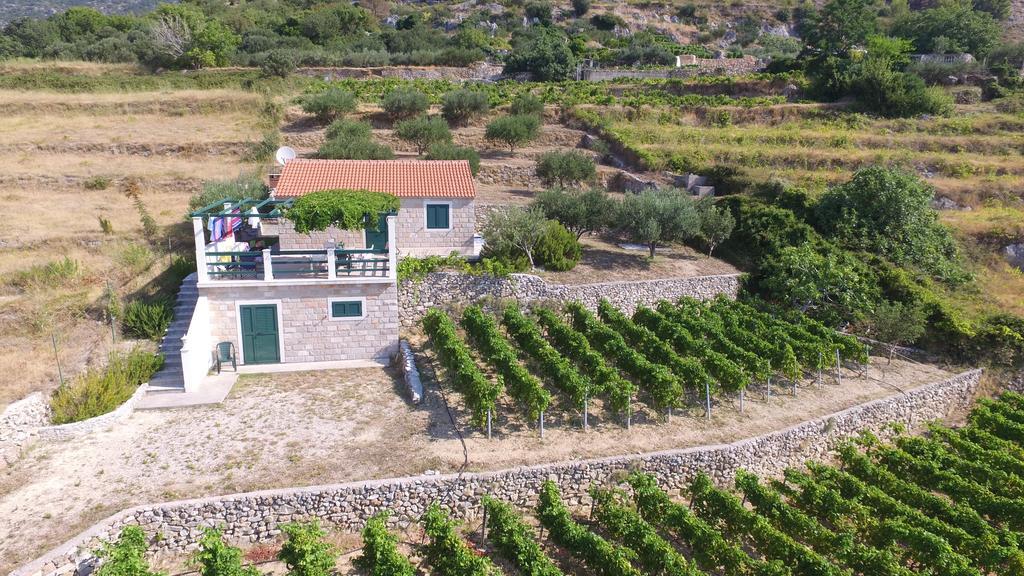 Holiday Home Vineyard House โบล ภายนอก รูปภาพ